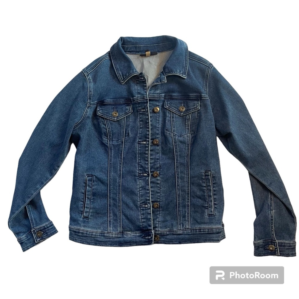 DG2 by Diane Gilman Denim Jacket Women’s Size Small with Floral Print on Back